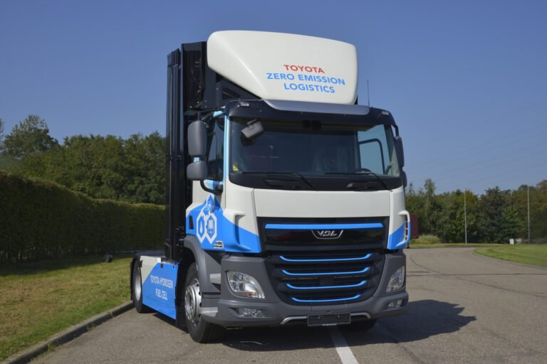 Vdl Groep Fuel Cell Truck For Toyota's European Logistics Service